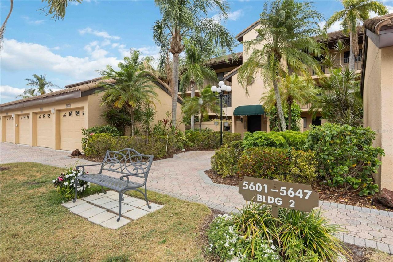 5627 Ashton Way, Unit 5627, Sarasota, FL 34231 Photo