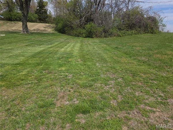 11440 Sheffield Drive , Unincorporated, MO 63033