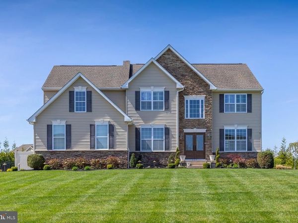 207 MARIA ELENA DRIVE, MULLICA HILL, NJ 08062