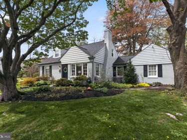 303 BARRY LANE, WALLINGFORD, PA 19086