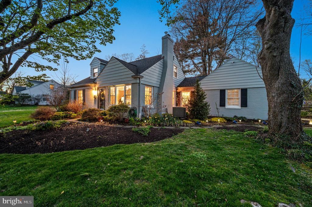 303 BARRY LANE , WALLINGFORD, PA 19086