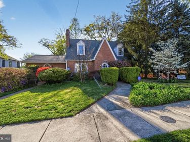 1700 N STAFFORD STREET, ARLINGTON, VA 22207