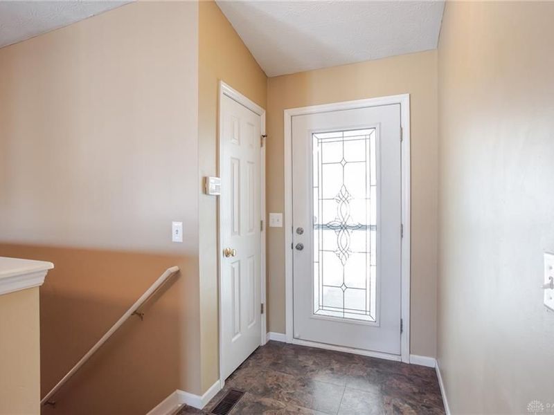 291 Choctaw Circle, Franklin, OH 45005 Photo 10