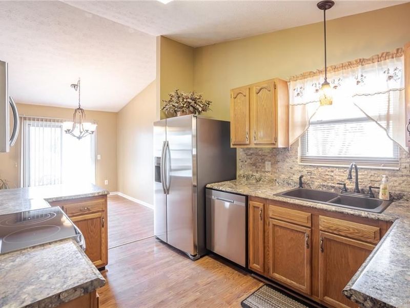 291 Choctaw Circle, Franklin, OH 45005 Photo 6