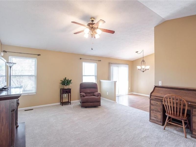 291 Choctaw Circle, Franklin, OH 45005 Photo 9