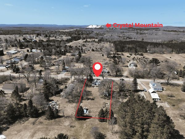 7435 3rd Street, Thompsonville, MI 49683