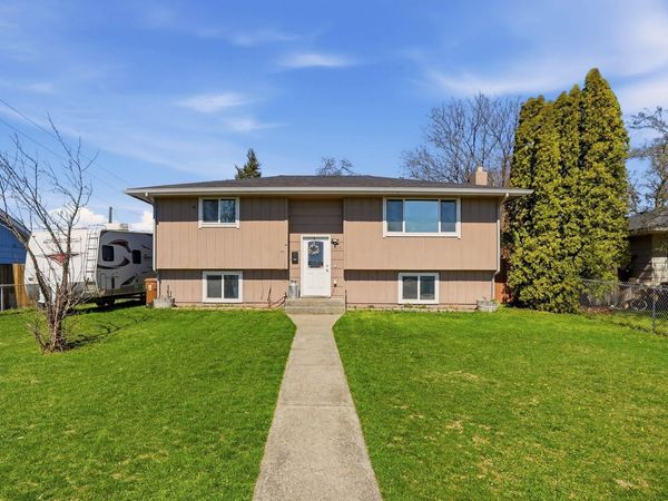 1409 E Gordon Ct, Spokane, WA 99207