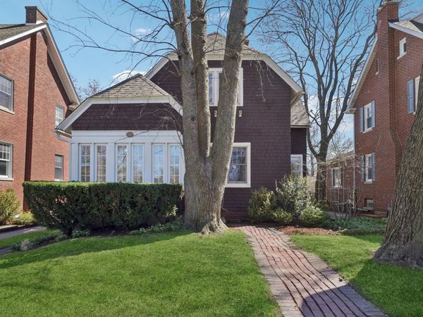 2319 Asbury Avenue , Evanston, IL 60201