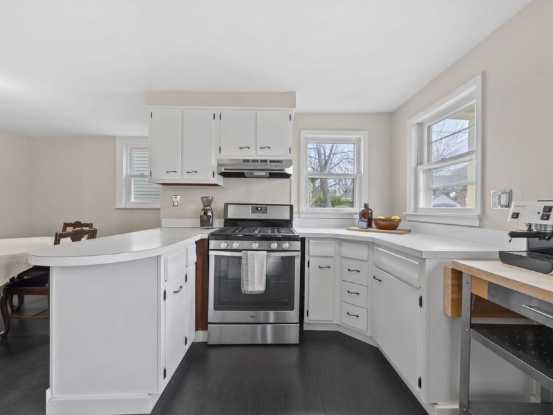 199 E Blake Avenue, Columbus, OH 43202 Photo 8