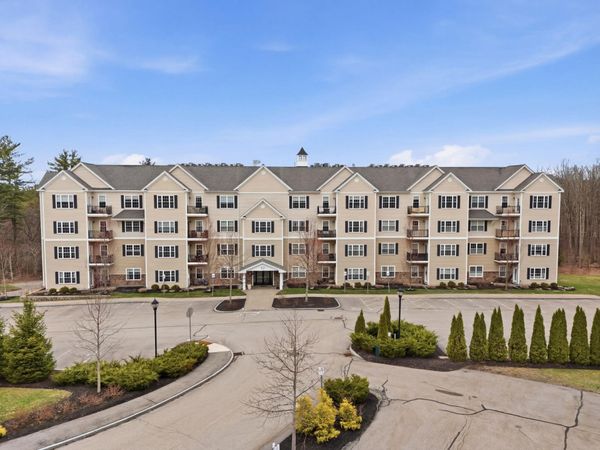 61 Acadia Lane, Unit 103, Exeter, NH 03833