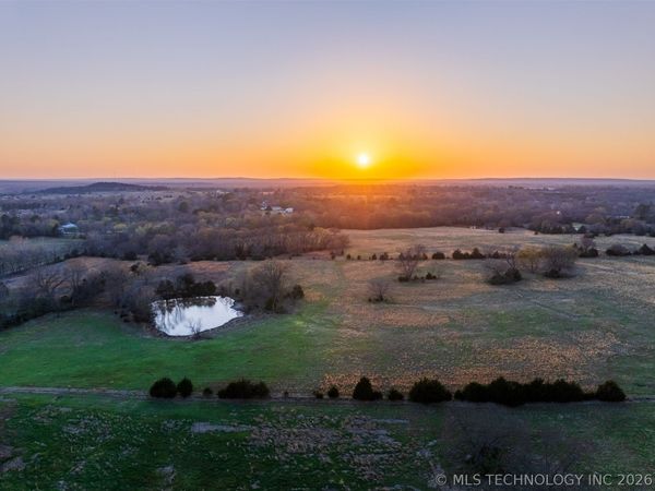 5 E 36th Street , Okmulgee, OK 74447