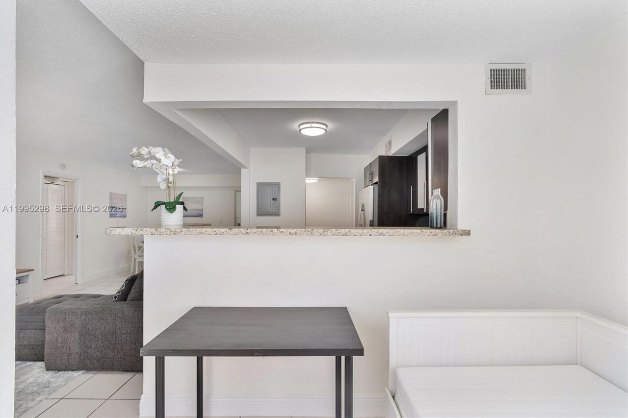 250 180th Dr, Unit 158, Sunny Isles Beach, FL 33160 Photo