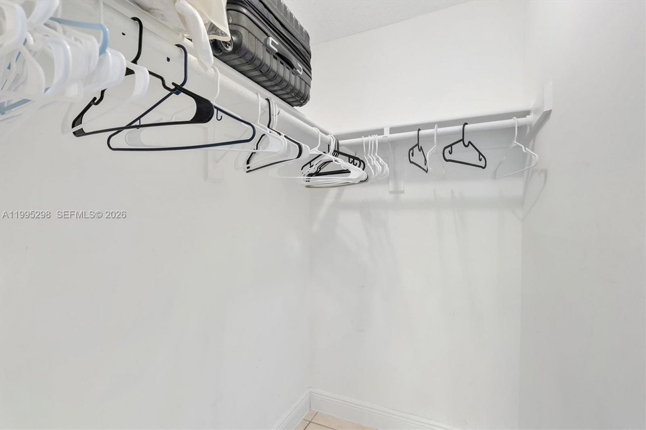 250 180th Dr, Unit 158, Sunny Isles Beach, FL 33160 Photo