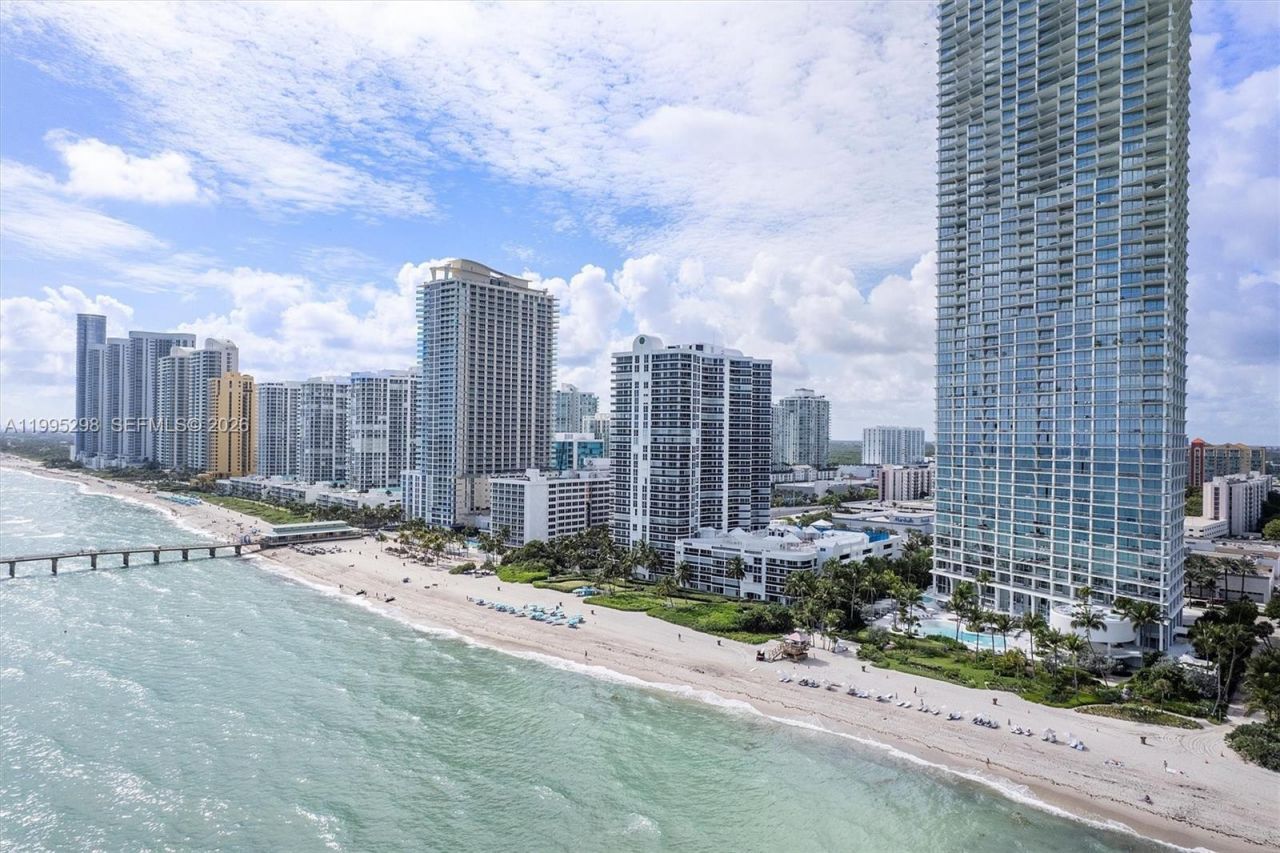 250 180th Dr , Unit 158, Sunny Isles Beach, FL 33160 Photo