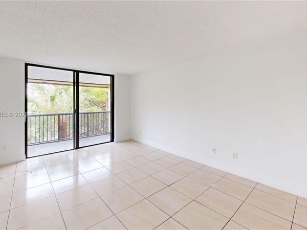 14201 N Kendall Dr, Unit 401D, Miami, FL 33186