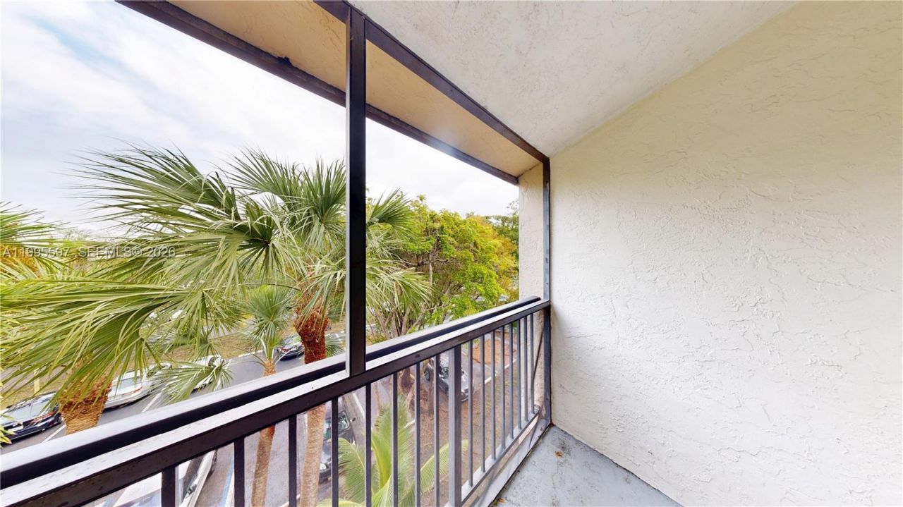 14201 N Kendall Dr , Unit 401D, Miami, FL 33186 Photo