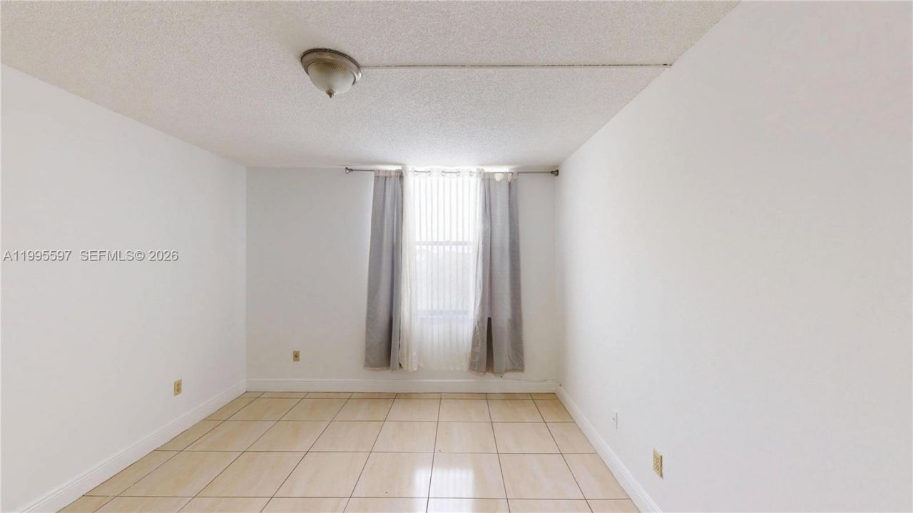 14201 N Kendall Dr , Unit 401D, Miami, FL 33186 Photo