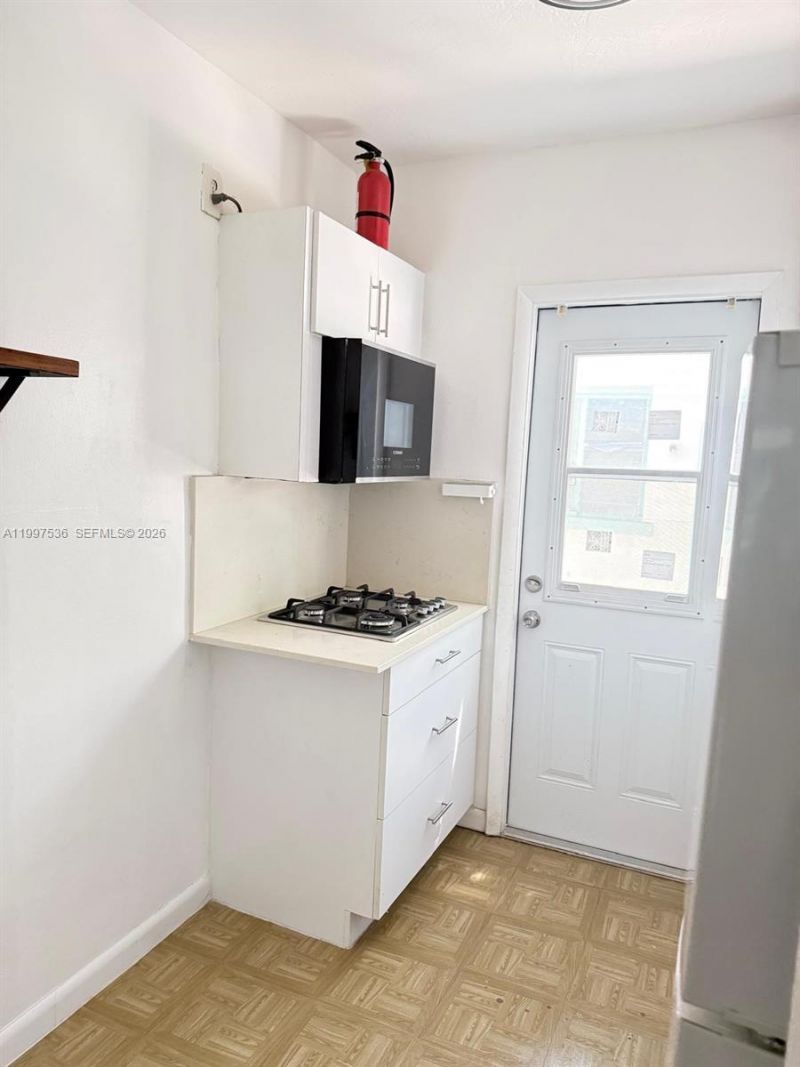 655 Meridian Ave , Unit 2, Miami Beach, FL 33139 Photo
