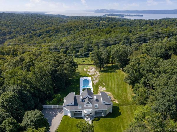 18 Bramblebush Road, Croton-on-Hudson, NY 10520