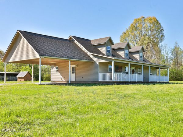 821 Cochran Road , Greenfield, TN 38230