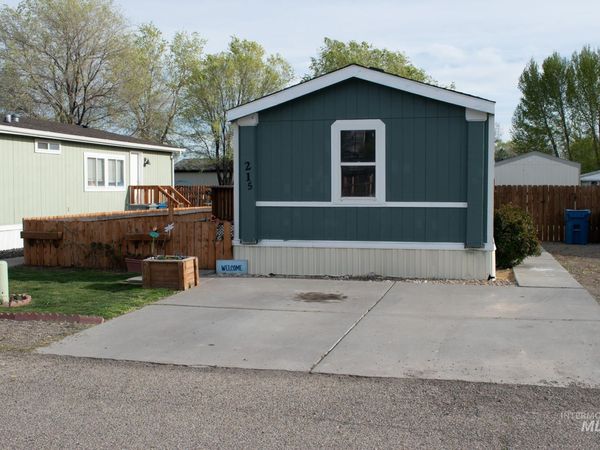 215 Colleen Dr., Mountain Home, ID 83647