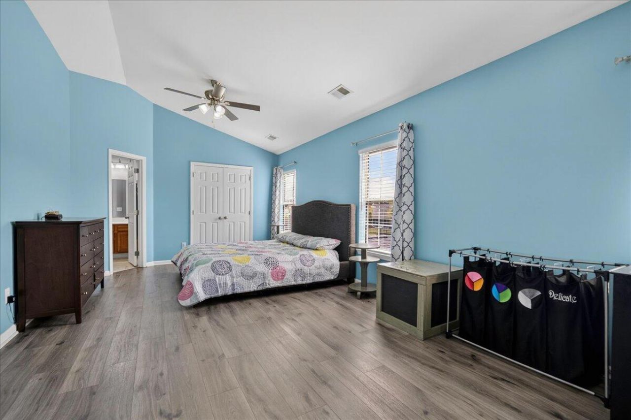 106 Back Tee Circle Photo 32