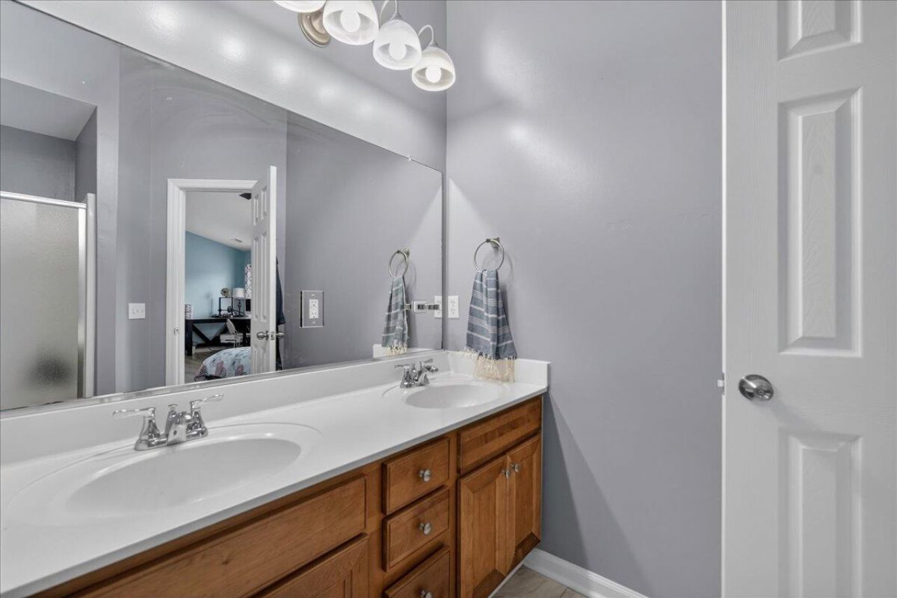 106 Back Tee Circle Photo 36