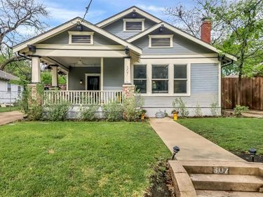 307 N Edgefield Avenue, Dallas, TX 75208