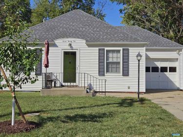 725 S 44th Street, Lincoln, NE 68510