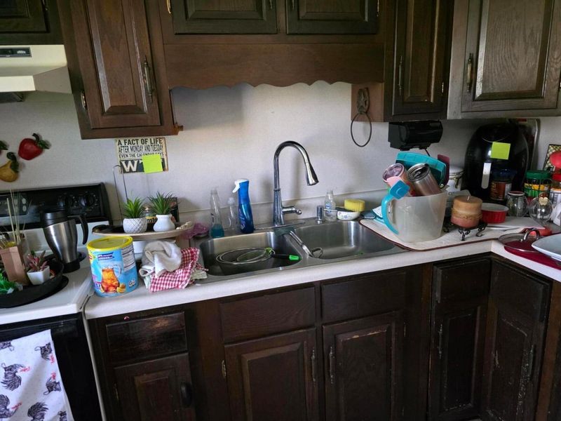 1628 Burlington Avenue, Columbus, OH 43227 Photo 3