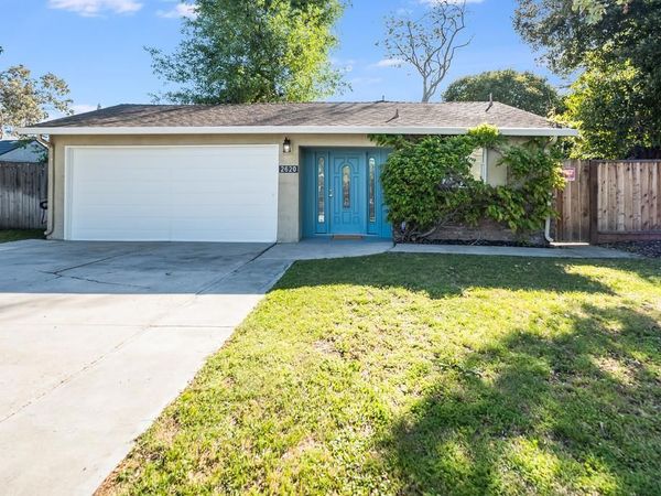 2620 Middlefield Road, Palo Alto, CA 94306