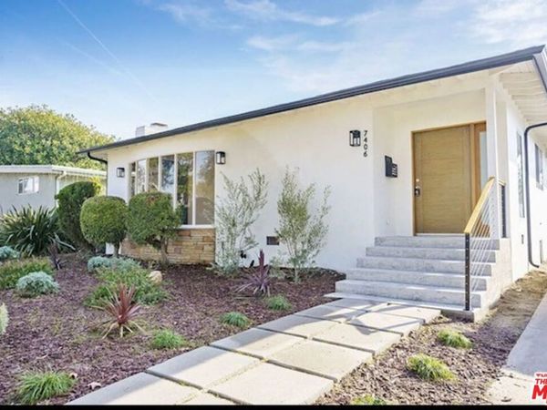 7406 W 82nd Street, Los Angeles, CA 90045