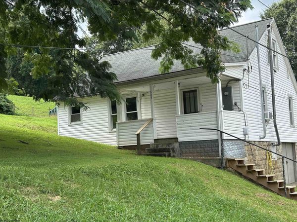 605 Sheridan Street, Glenville, WV 26351