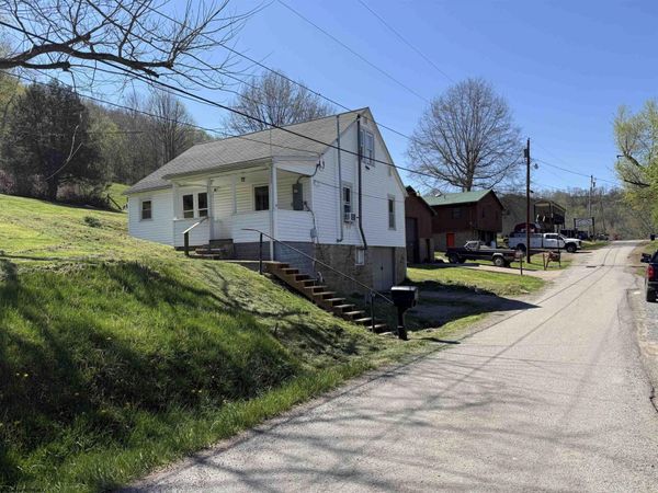 605 Sheridan Street, Glenville, WV 26351