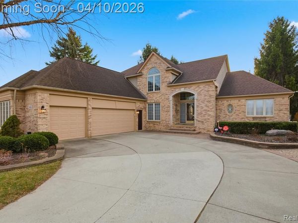 56891 Aberdeen Drive, Shelby Twp, MI 48316
