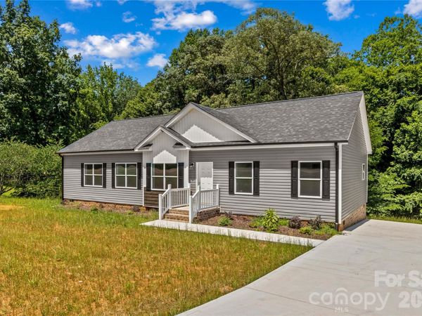 630 Martin Luther King Jr Road , Mocksville, NC 27028