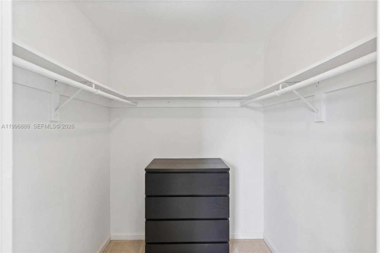 6450 Collins Ave , Unit 204, Miami Beach, FL 33141 Photo