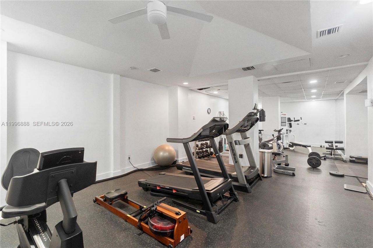 6450 Collins Ave , Unit 204, Miami Beach, FL 33141 Photo