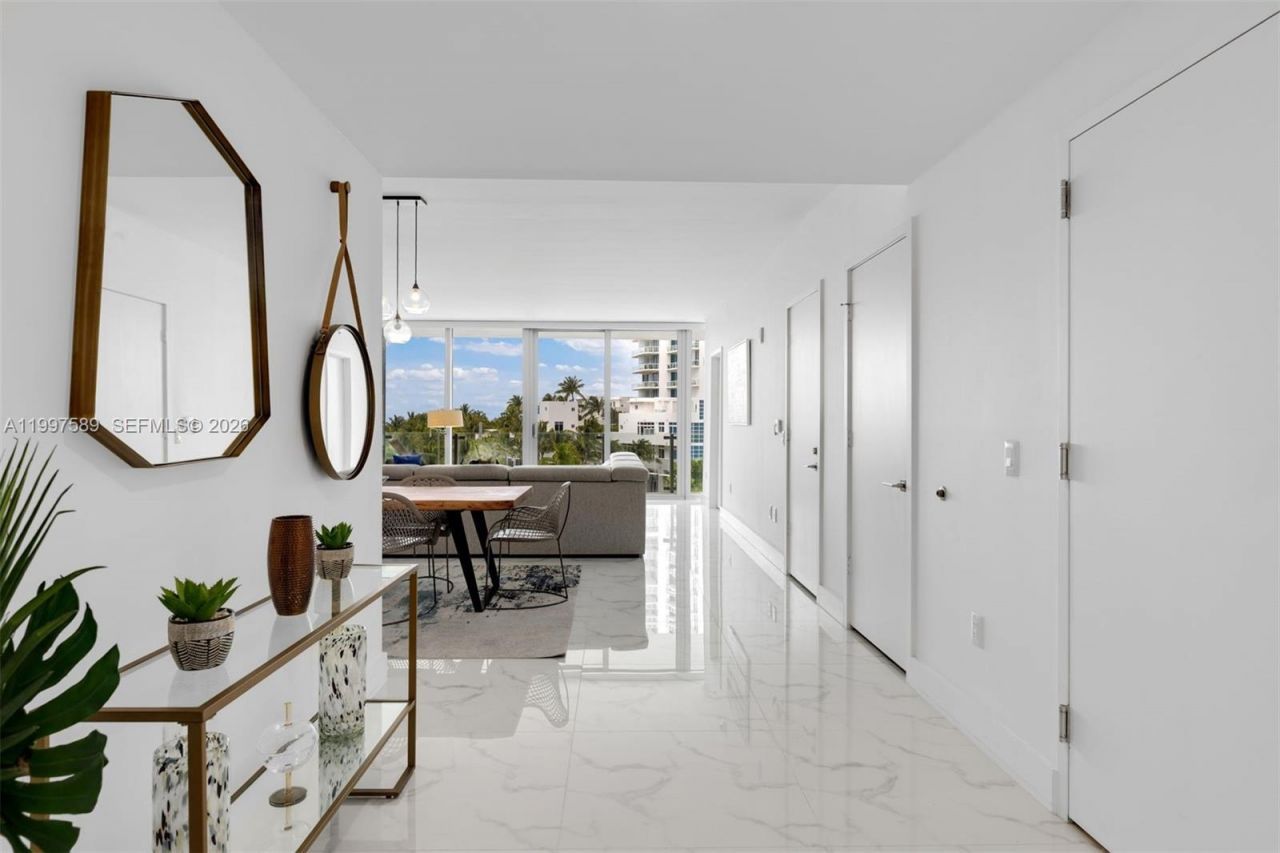 1 Collins Avenue , Unit 402, Miami Beach, FL 33139 Photo