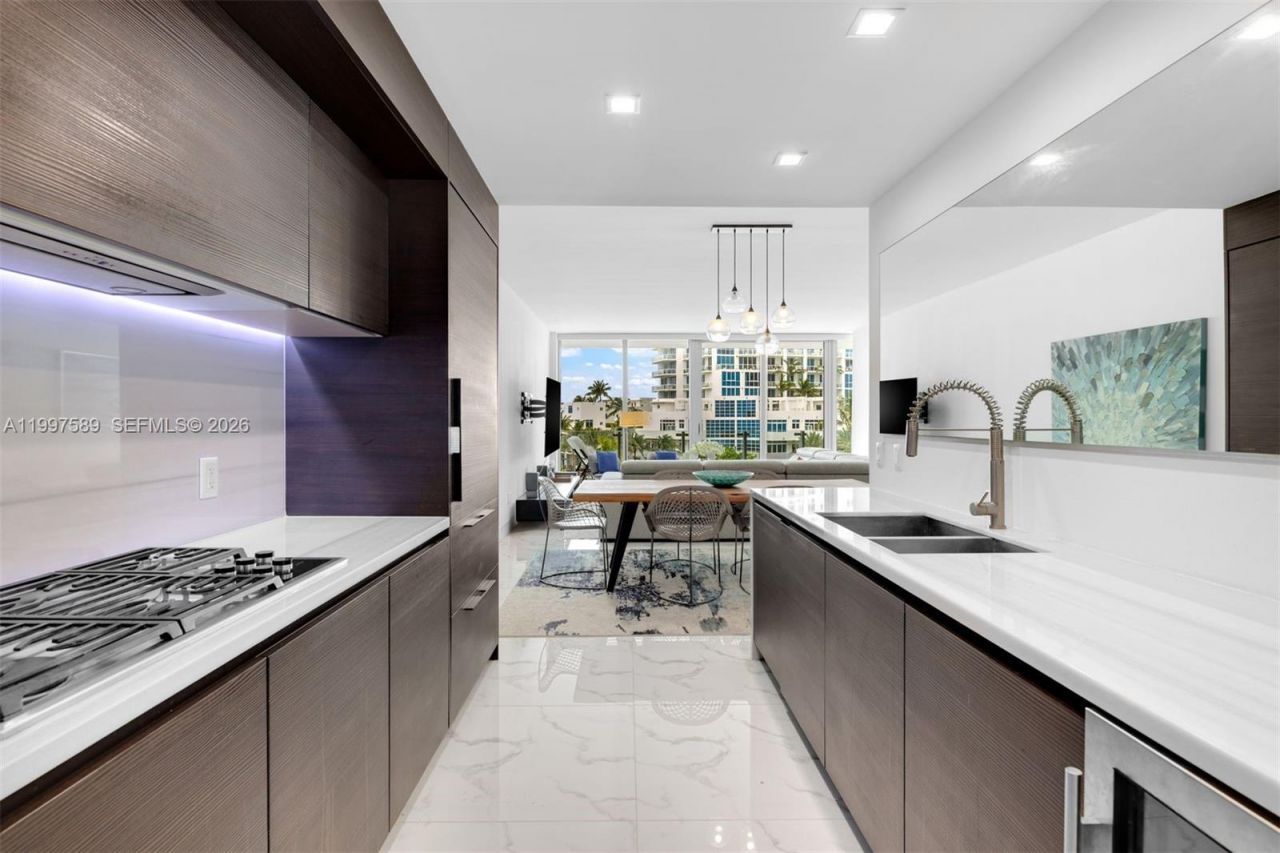 1 Collins Avenue , Unit 402, Miami Beach, FL 33139 Photo