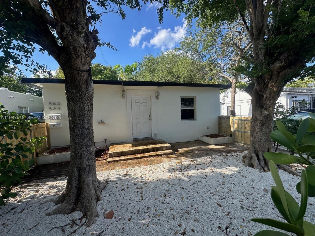 563 NE 65th St, Unit 1, Miami, FL 33138 Photo