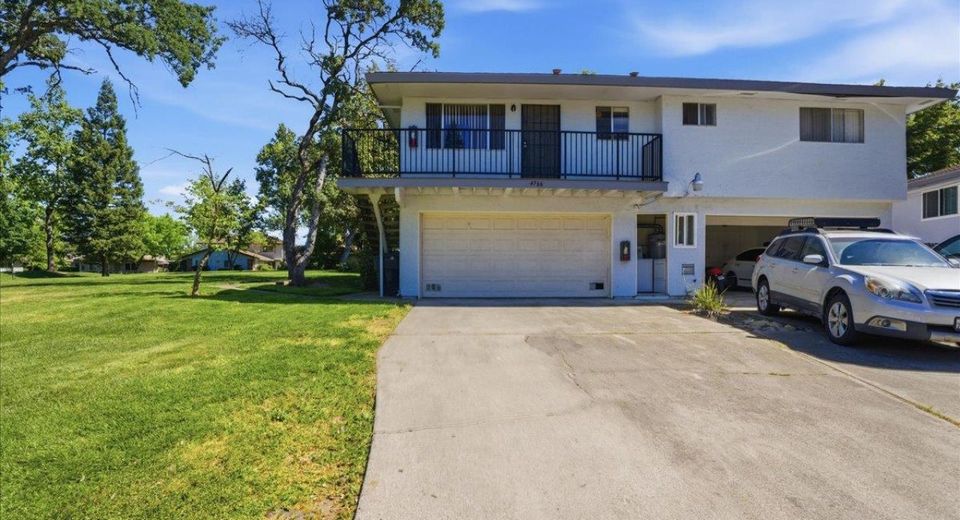 4766 Greenholme Dr #4, Unit 4, Sacramento, CA 95842 Photo