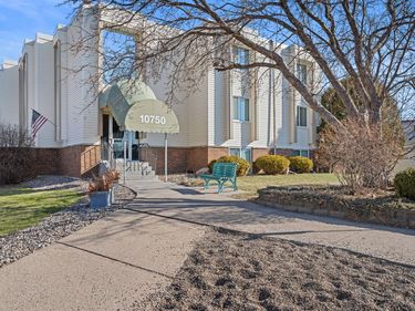10750 Rockford Road, Unit 313, Plymouth, MN 55442