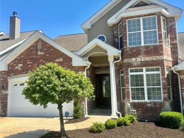 197 Woodland Place Court, St Charles, MO 63303