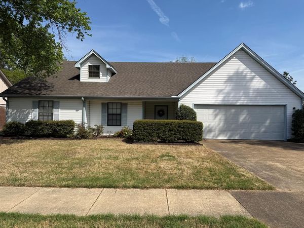 209 Kingsway Drive, West Memphis, AR 72301