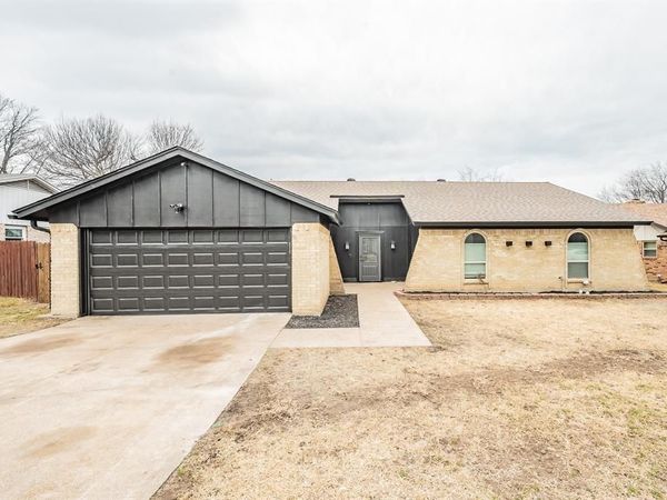 8409 Glenann Drive, North Richland Hills, TX 76182