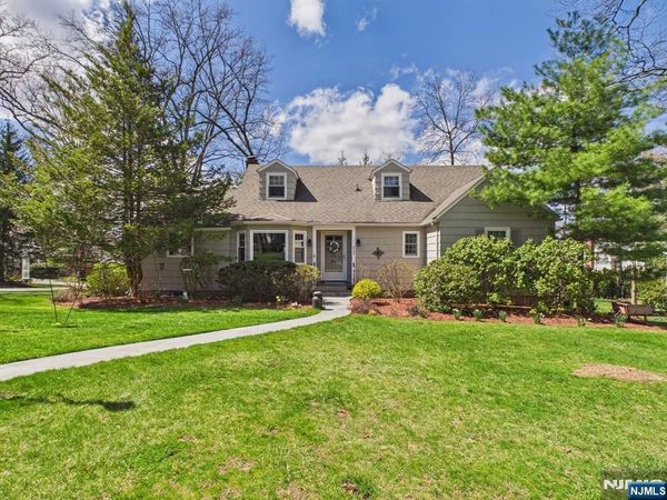 808 Parsons Road, RIDGEWOOD, NJ 07450