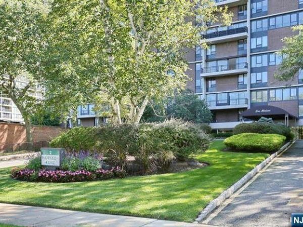 2 Horizon Road 404, Unit 404, FORT LEE, NJ 07024