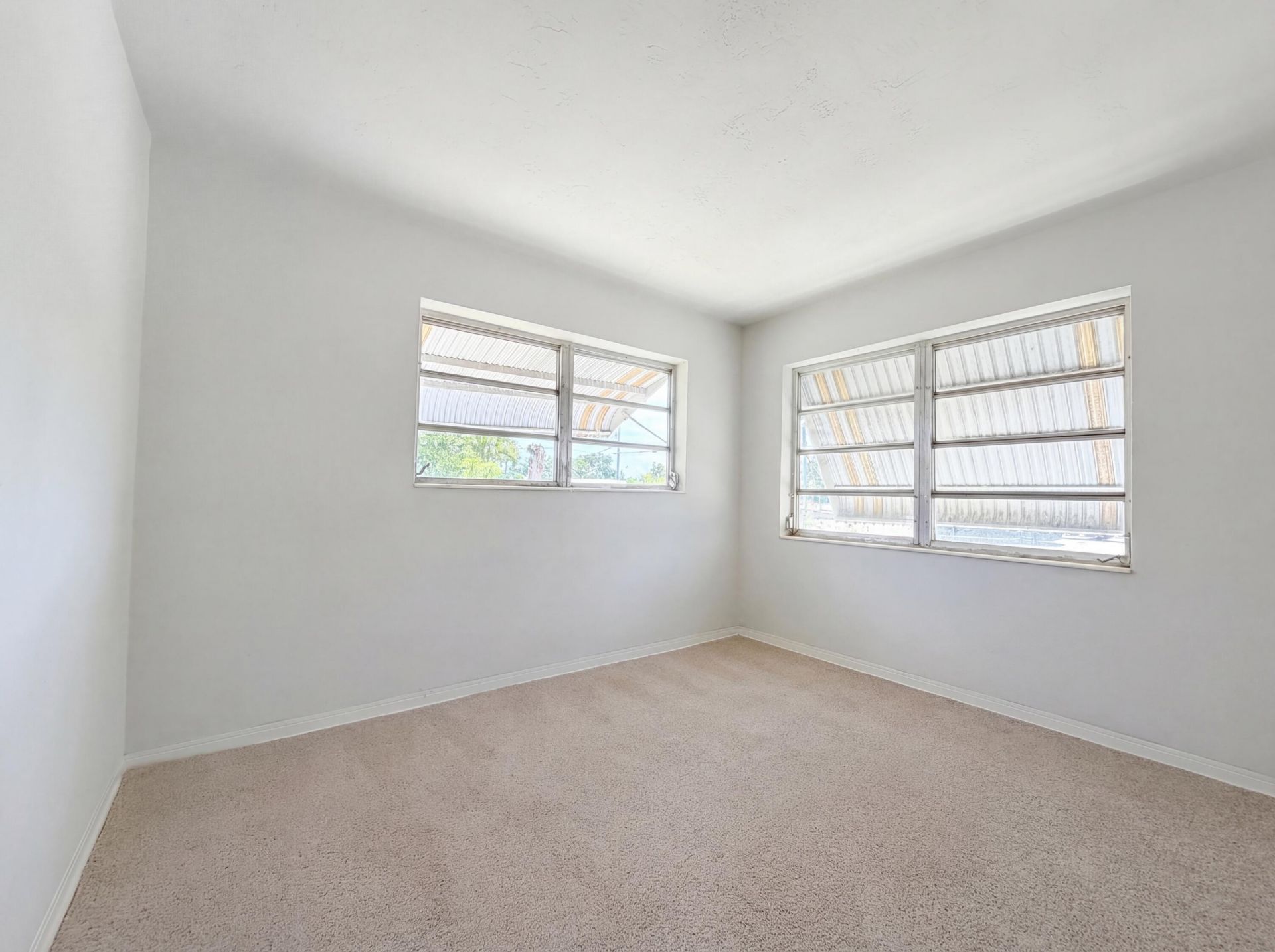 5921 SW 41st Street, West Park, FL 33023 Photo