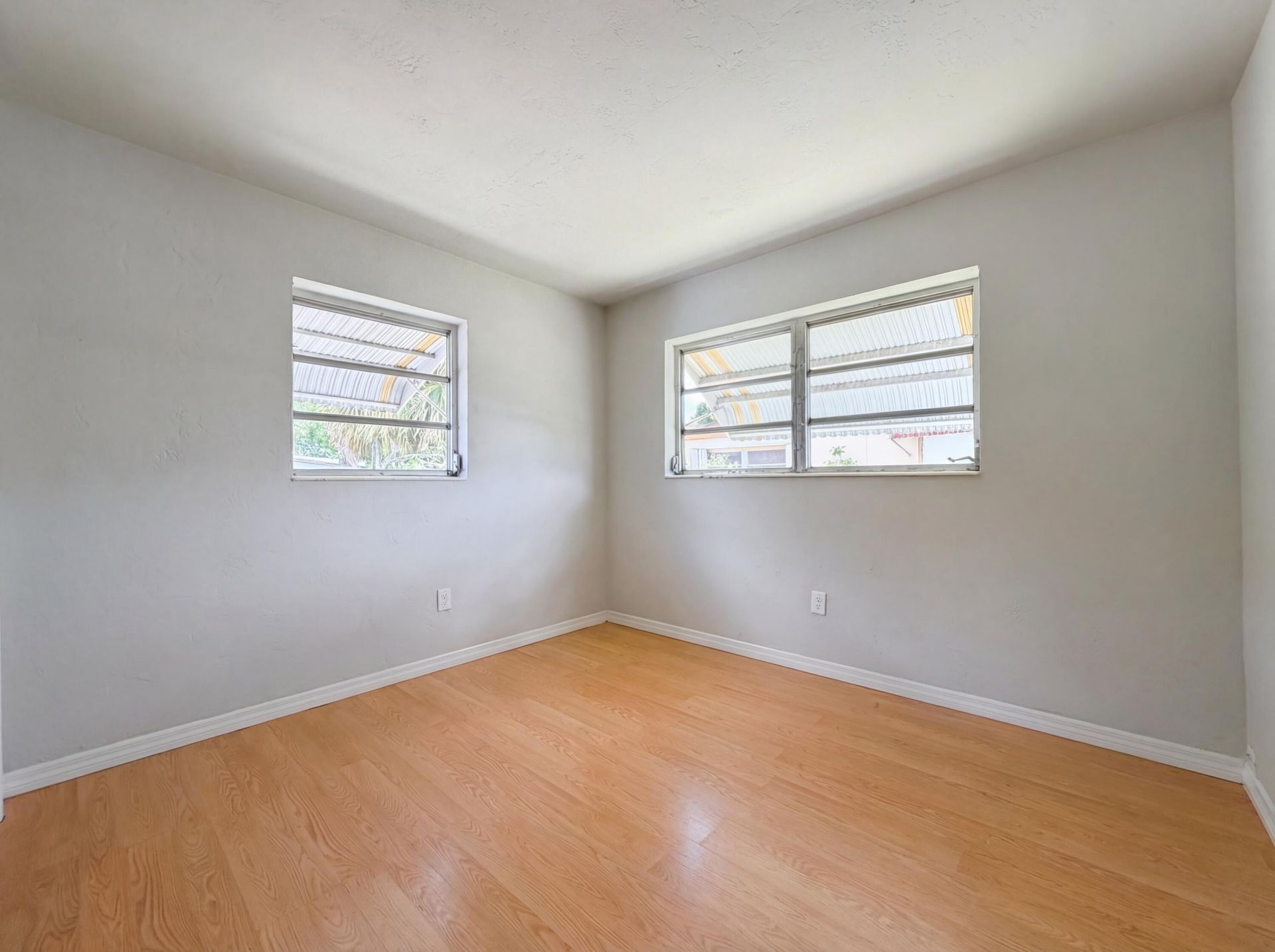 5921 SW 41st Street, West Park, FL 33023 Photo